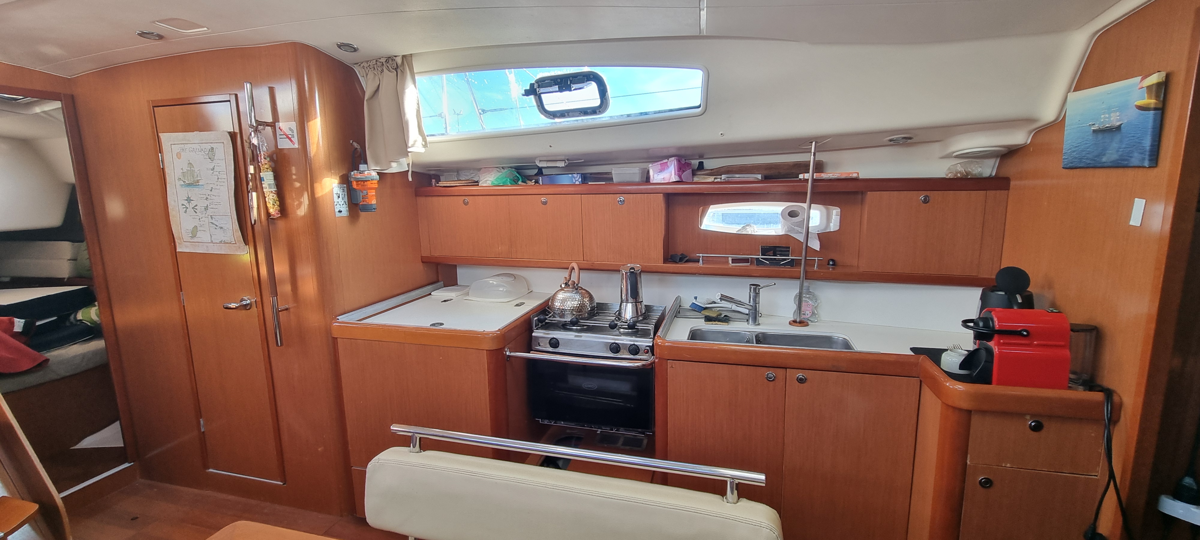 slider 10 Beneteau Oceanis 43